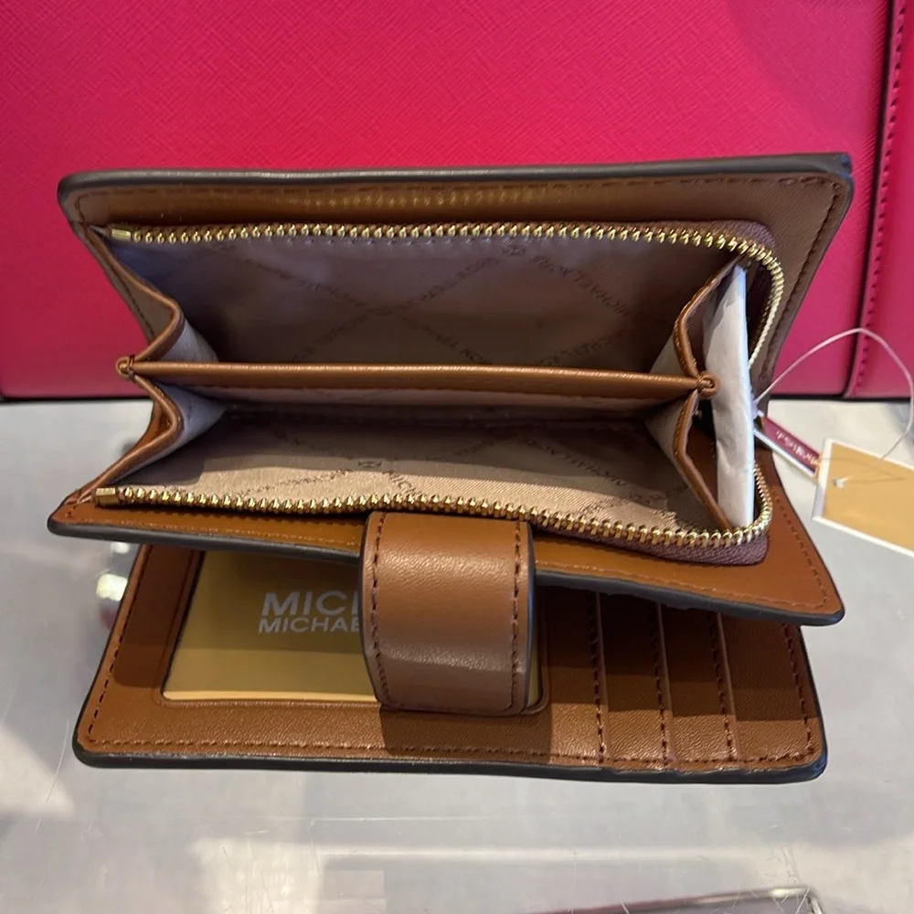 MICHAEL KORS Medium Signature Logo Wallet Vanilla NWT
